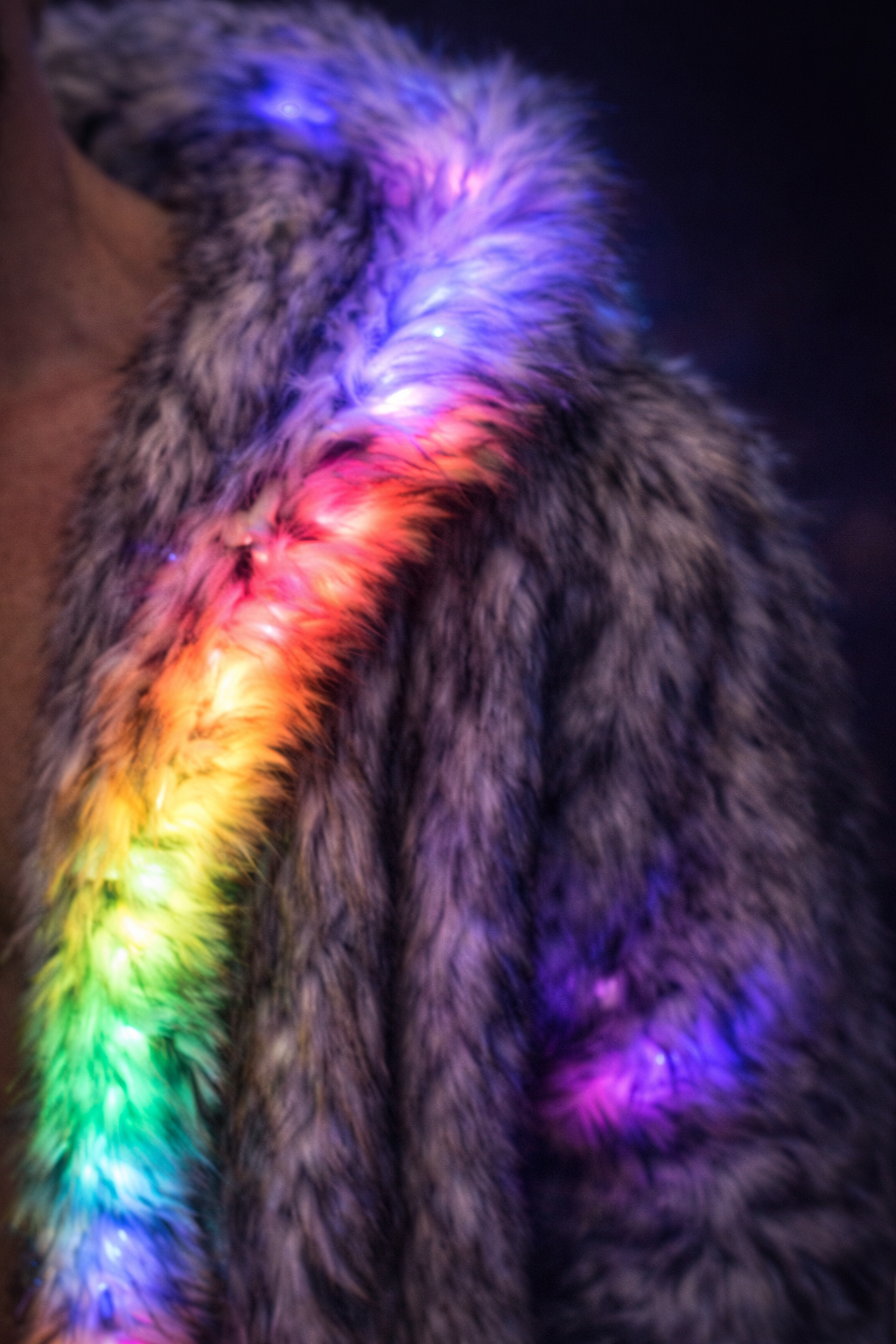 Men’s Aurora Glow LED Fur Coat – Light-Up Open-Front Rave & EDM Festival Jacket